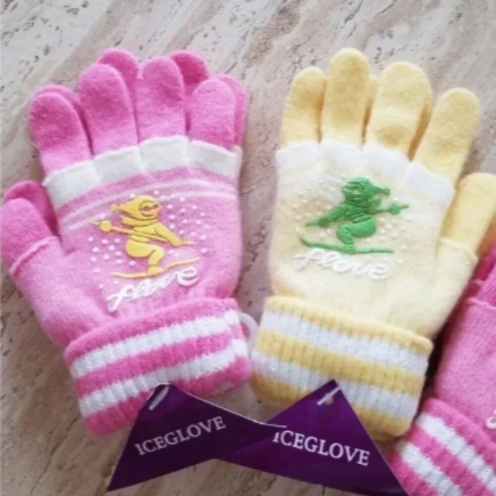 Set of 3 NEW Multicolor Double Layered 2 in 1 Wool Blend Cozy Warm Gloves Small